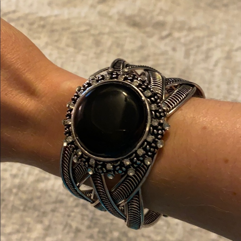 Huge bracelet